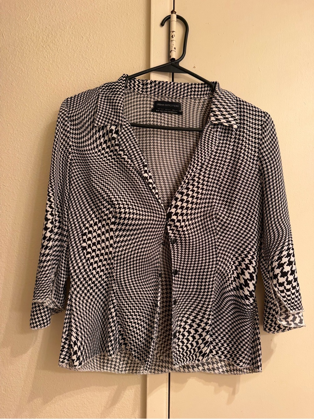 Urban Outfitters Black and White Houndstooth Button-Down Shirt